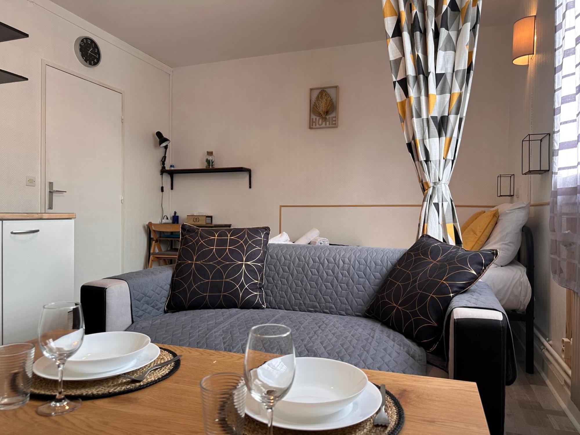Orleans Centre Proche Gare - Appartement Fonctionnel Residence Calme Parking Prive Gratuit - Le Central Elegance Eksteriør bilde